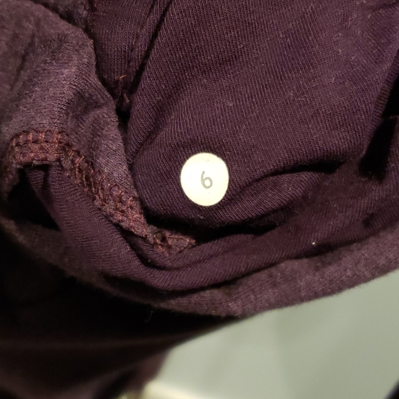 Lululemon Gratitude Wrap - size 6 - Picture 3 of 3